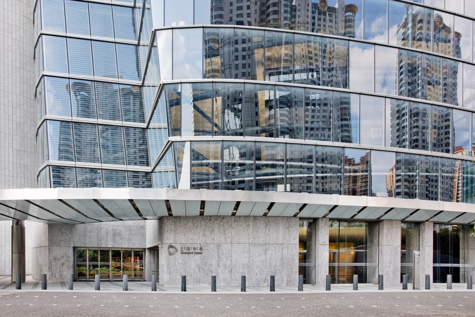 Shanghai Tower podium project - Featuring RS high-precision EPS decorative cornices and architectural facade components